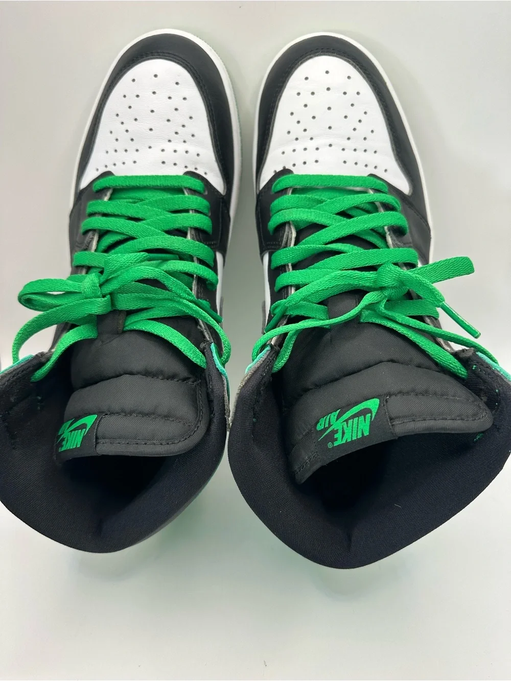 Nike Air Jordan 1 High Men’s Sneakers - Black/White/Green DZ5485-031 size 10.5